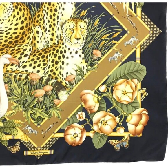 980197AQ (S2) Salvatore Ferragamo Scarf Animal Pattern Multicolor Silk - Picture 5 of 11